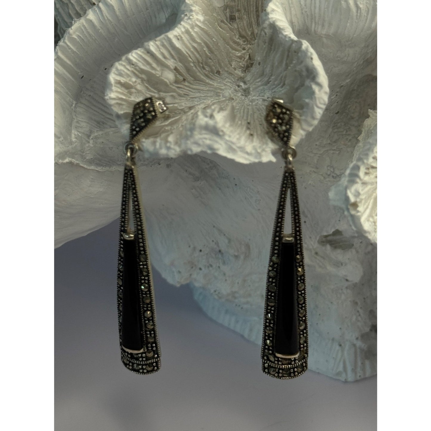 ELEGANT 925 STERLING SILVER ONYX & MARCASITE EARRINGS LENGTH 2.30 INCH