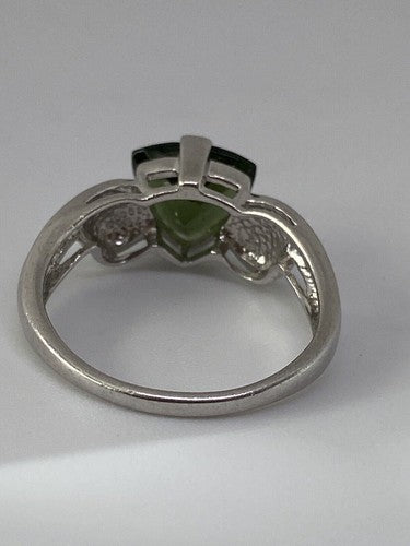 925 Sterling Silver CZ Ring Size 7.75