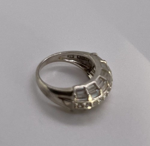 925 Sterling Silver & CZ Ring Size 5