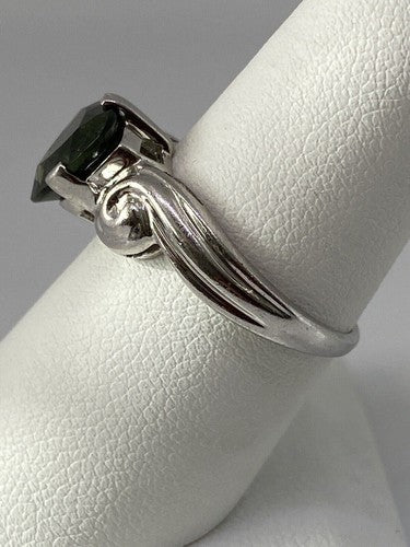 925 Sterling Silver CZ Ring Size 7.75