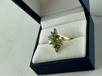 10K Yellow Gold Peridot & Diamonds Ring Size 8