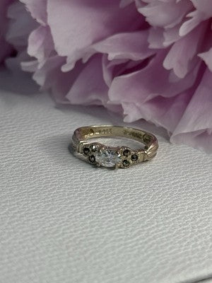 925 Sterling Silver Beryl & Marcasite Ring Size 7