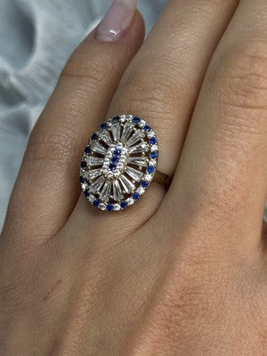 Beautiful 925 Sterling Silver CZ Ring Size 7.5