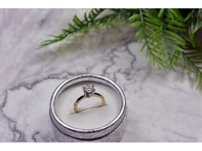 Gold Plated (18K) Ring With CZ Size 8