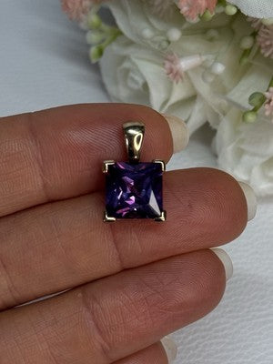 925 Sterling Silver Gold Plated Amethyst Pendant Length 0.70 Inch