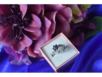 925 Sterling Silver Blue Spinel "Flowers" Ring Size 8