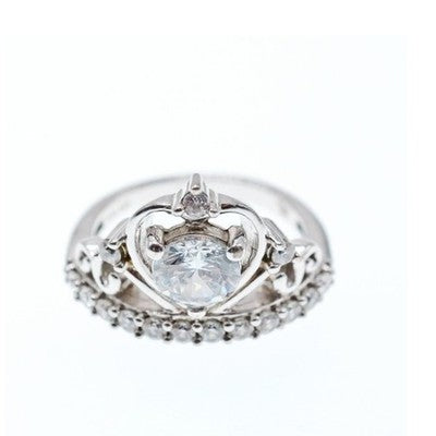 925 Sterling Silver CZ "Heart Of The Queen" Ring Size 7