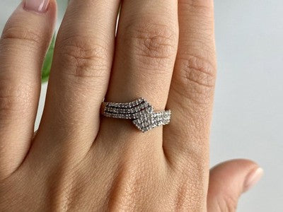 925 Sterling Silver White Topaz Ring Size 9