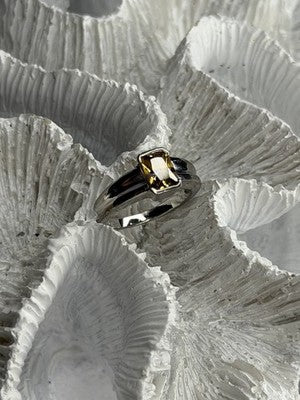 Elegant 925 Sterling Silver Citrine Ring Size 5