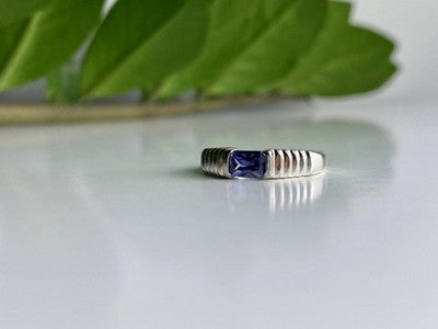 925 Sterling Silver Purple CZ Ring Size 6.5
