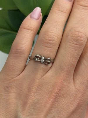 925 Sterling Silver Bow Cz Ring Size 8