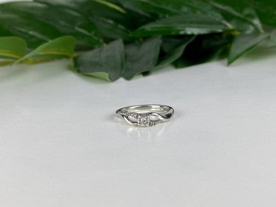 925 Sterling Silver White Sapphire Ring Size 6.5