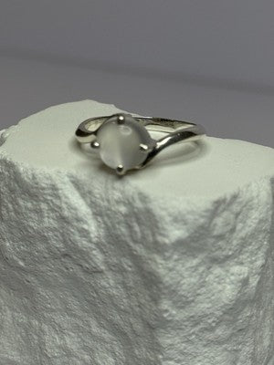 925 Sterling Silver Moonstone Ring Size 7.5