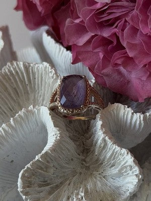 Beautiful 925 Sterling Silver Amethyst Ring Size 5