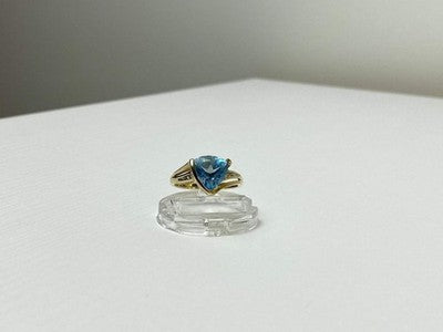 10K Yellow Gold Topaz & Diamonds Ring Size 7