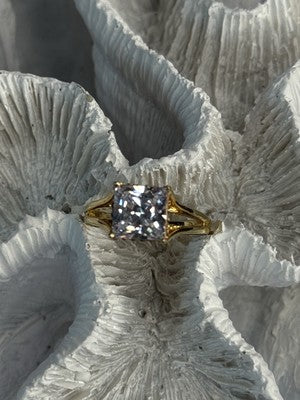 925 Sterling Silver Gold Plated Bge CZ Ring Size 7
