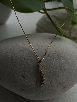 Elegant 14K Yellow Gold Diamond Necklace Length 18 inch