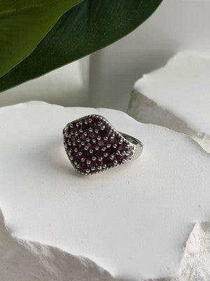 Beautiful 925 Sterling Silver Garnet Ring Size 7