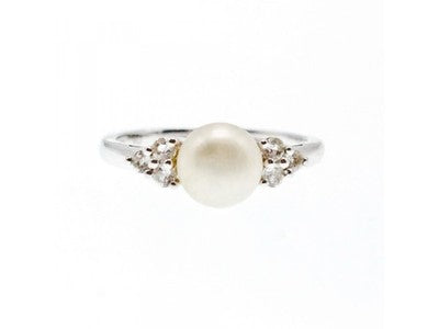 925 Sterling Silver Pearl & CZ Ring Size 7