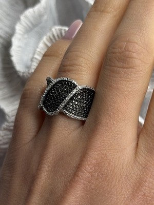JWBR 925 Sterling Silver Black & White Diamonds Ring Size 7