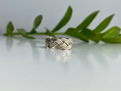 Vintage 925 Sterling Silver Ring Size 6.5