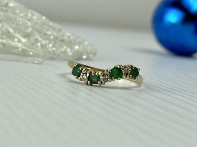 10K Yellow Gold Emeralds & Diamonds Ring Size 6.5