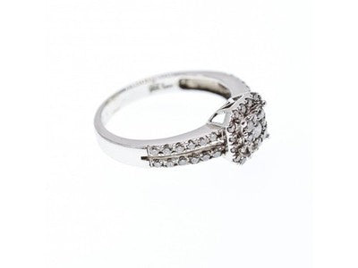 10K White Gold Diamonds Ring Size 6.5
