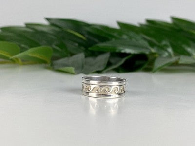925 Sterling Silver Classic Ring Size 8.5