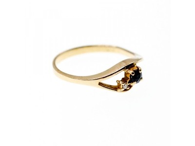 10K Yellow Gold Sapphire & Diamond Ring Size 7