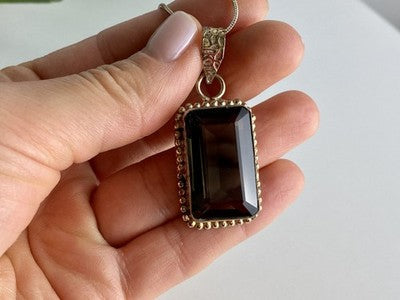Vintage Chain with Pendant Jewelry Glass