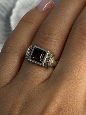 925 Sterling Silver Amber & Marcasite Ring Size 6.5