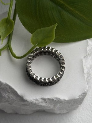 Vintage 925 Sterling Silver Black Spinel Band Ring Size 9