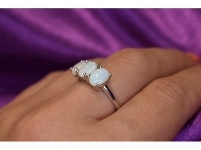 925 Sterling Silver Opal Ring Size 9