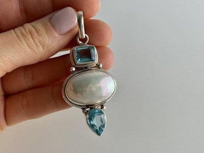 925 Sterling Silver Mother OF Pearl & Topaz Pendant