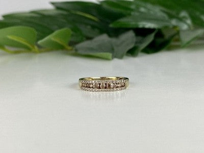 10K Yellow Gold White Sapphire & Diamonds Ring Size 8