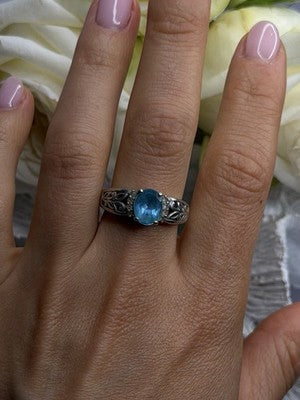 Vintage Filigree 925 Sterling Silver Blue & Clear Topaz Ring Size 8.5