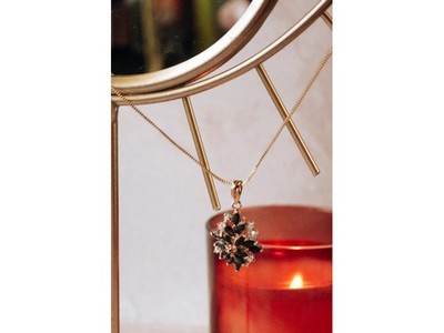 925 Sterling Silver Gold Plated Sappfires "Flower" Chain With Pendant