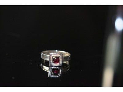 925 Sterling Silver Almandine Ring Size 6.5