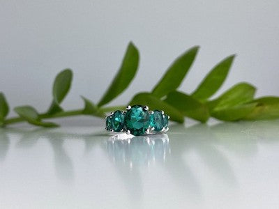 925 Sterling Silver Green CZ Ring Size 8