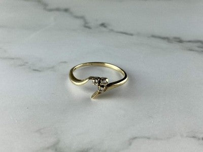 14K Yellow Gold Diamonds Ring Size 6.75