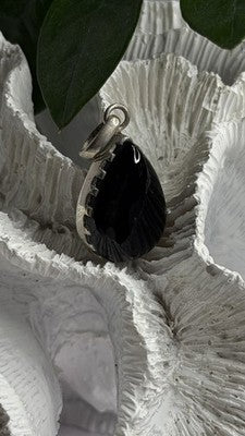 Vintage Teardrop 925 Sterling Silver Black Onyx Pendant