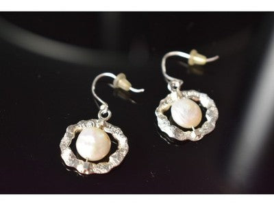 925 Sterling Silver Pearl "Shell" Earrings