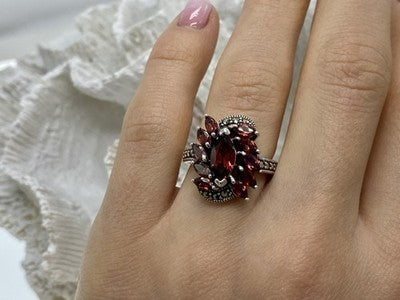 925 Sterling Silver Spessartine & Marcasites Ring Size 6.5