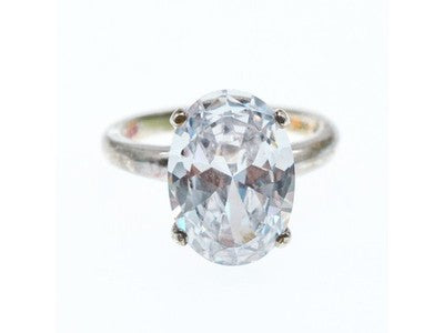925 Sterling Silver CZ Ring Size 8 Seta