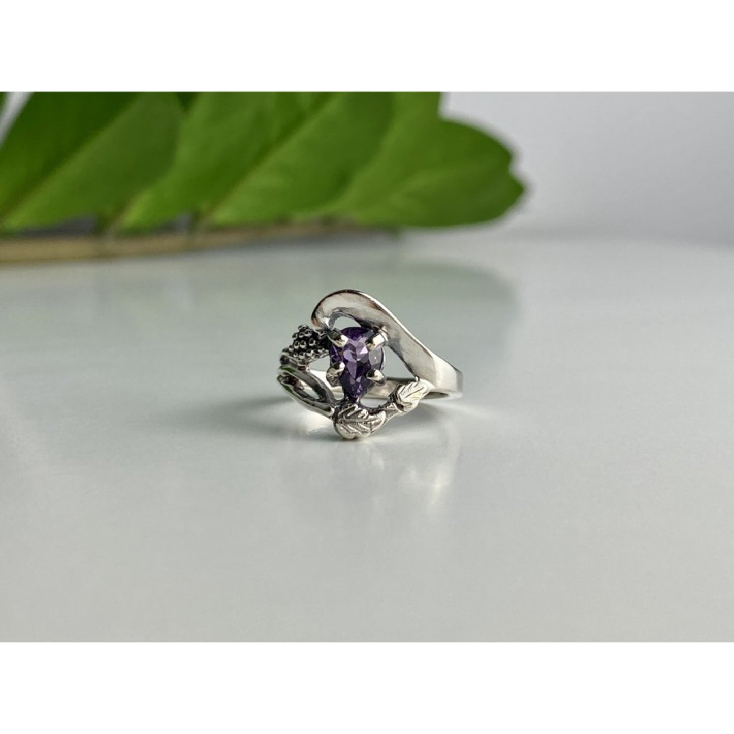 925 STERLING SILVER TANZANITE RING SIZE 7
