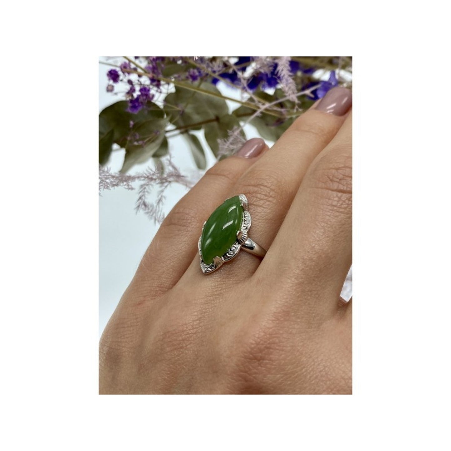 925 STERLING SILVER GREEN NEPHRITE ( JADE ) RING SIZE 7