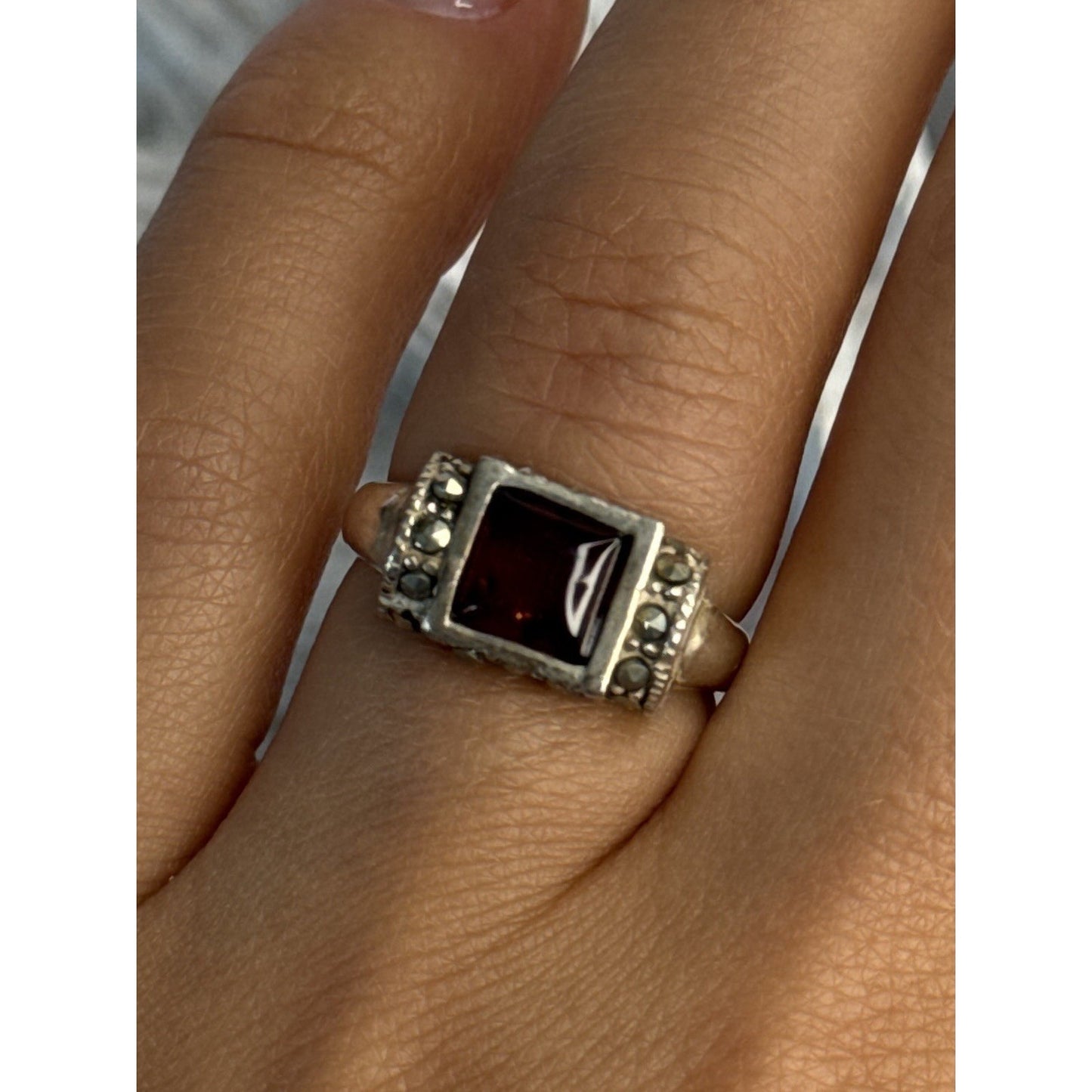 925 STERLING SILVER AMBER & MARCASITE RING SIZE 6.5