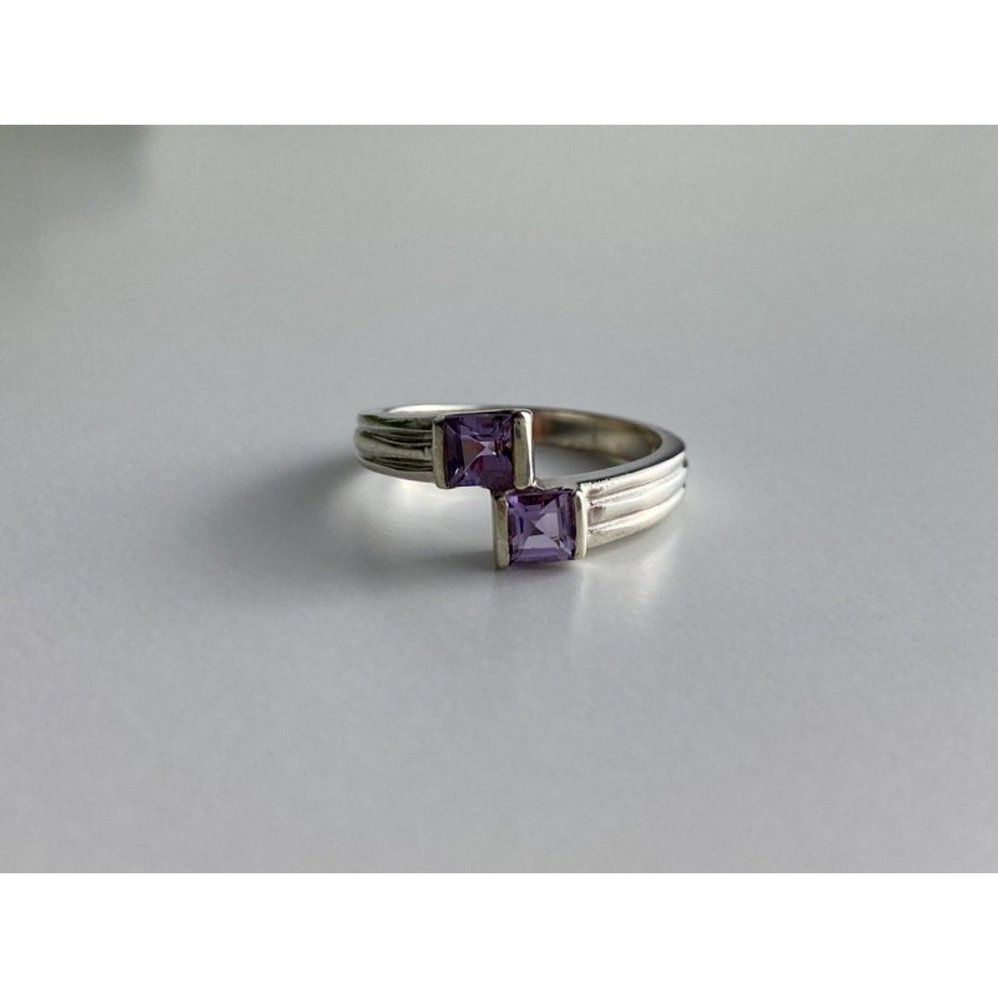 925 STERLING SILVER IOLITE RING SIZE 7