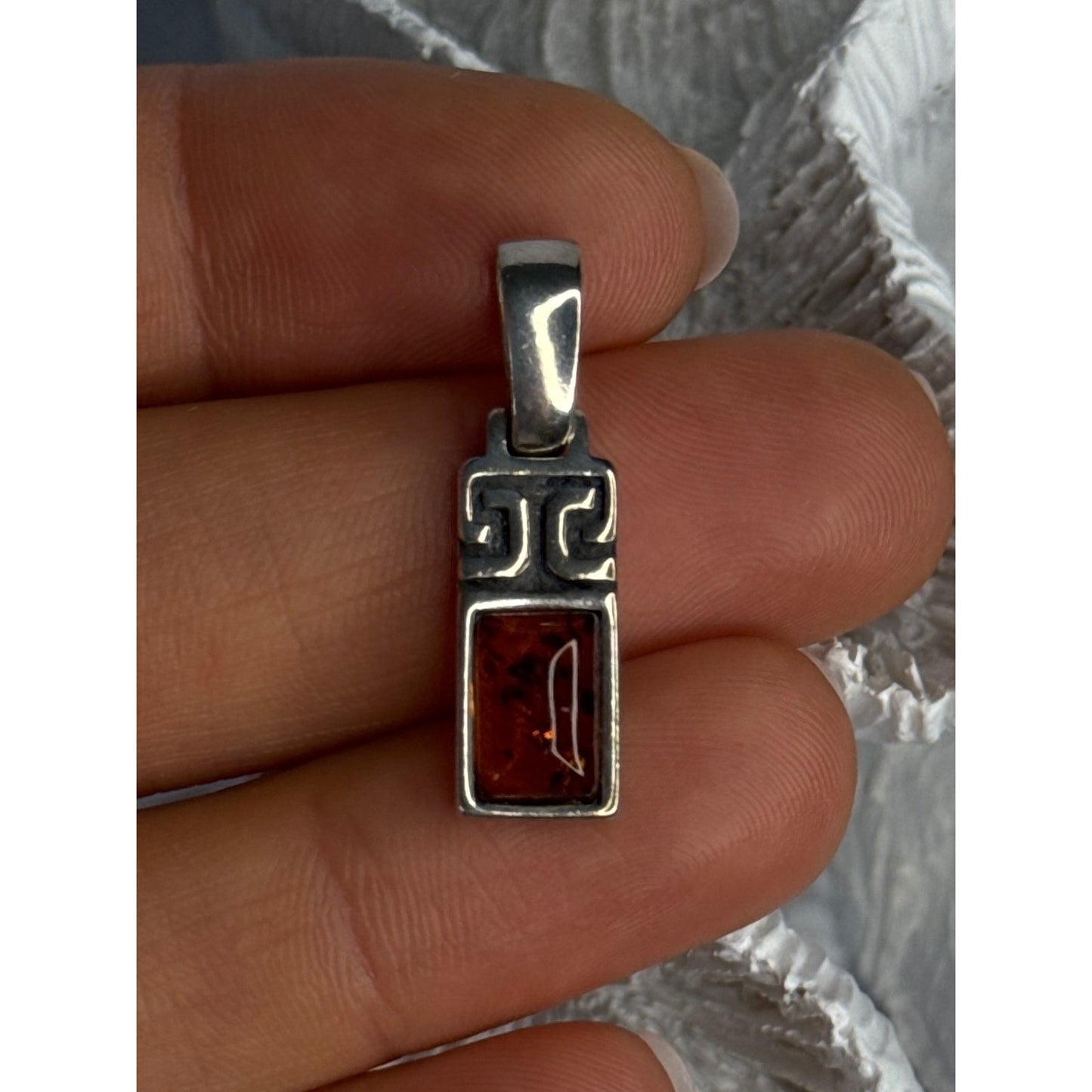 VINTAGE 925 STERLING SILVER AMBER PENDANT LENGTH 1.10 INCH