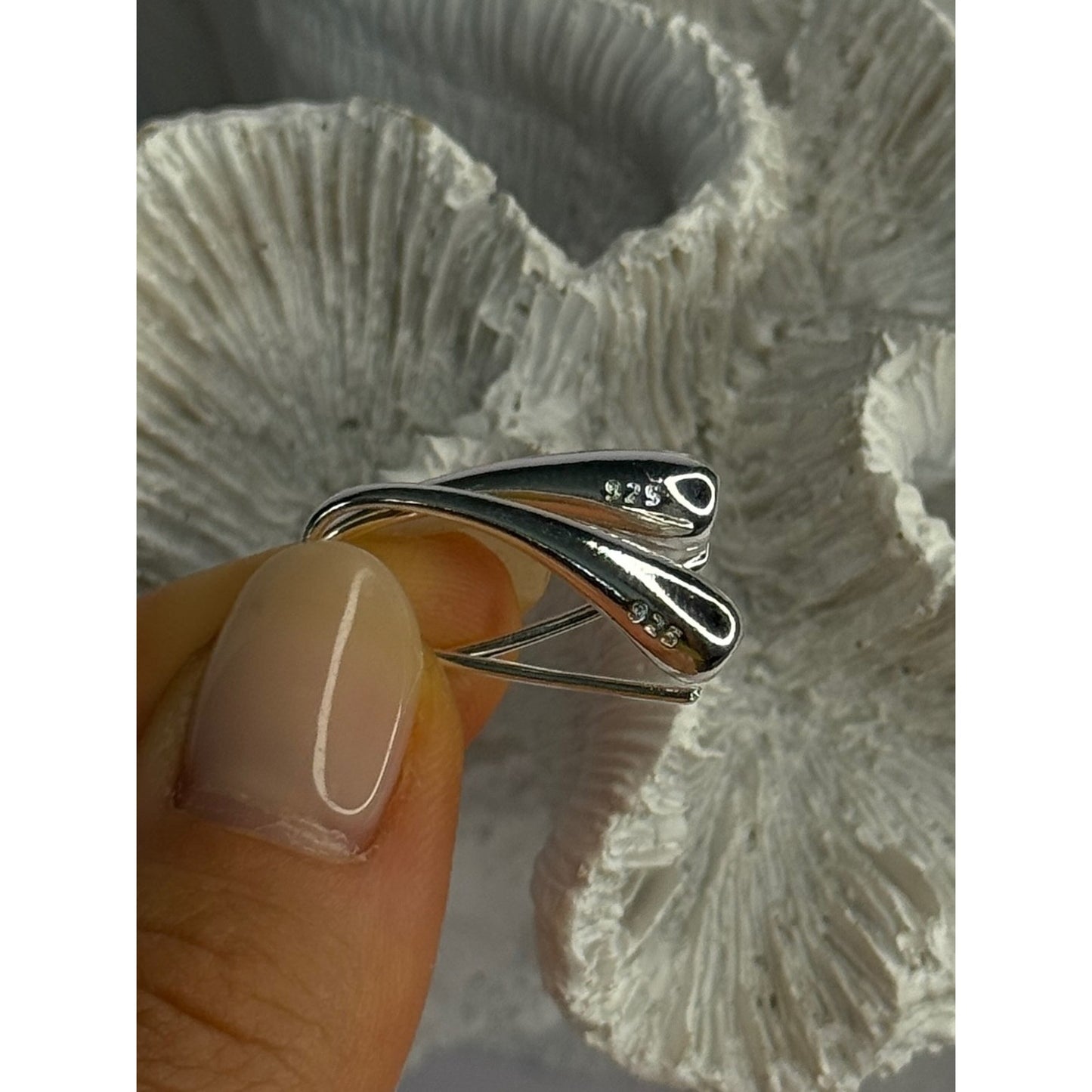 Elegant Design 925 Sterling Silver Earrings Length 1 inch